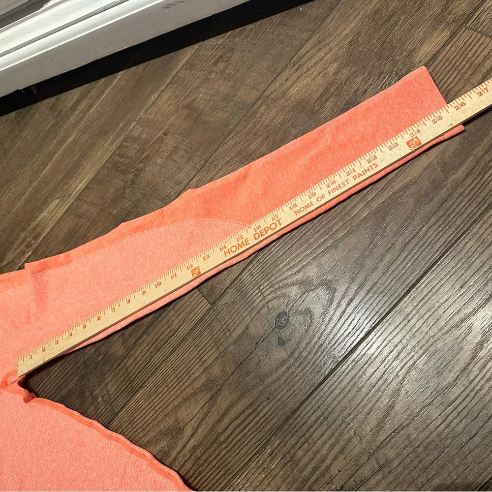 Gymshark Peach Leggings Size XS - Picture 2 of 6